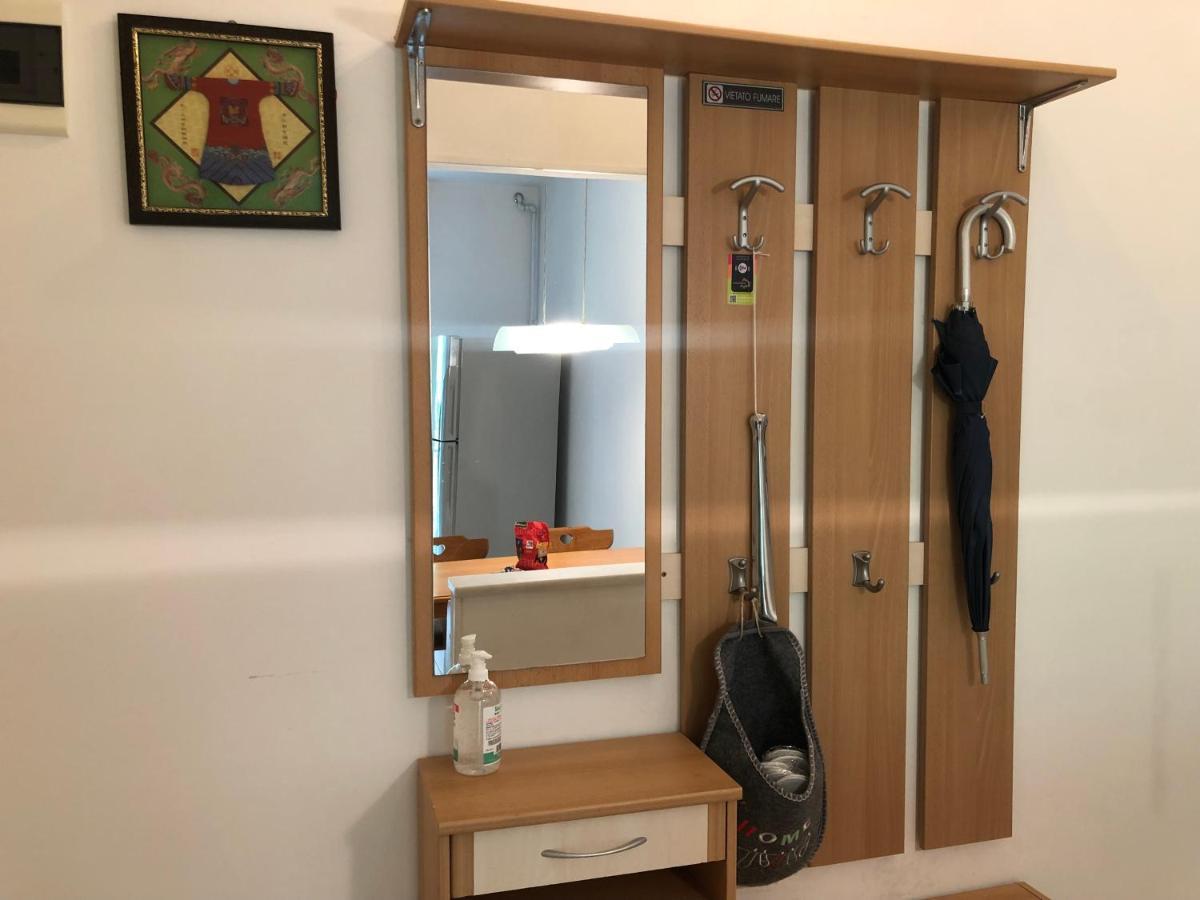 Guesthouse Gigli 2 - Free Tourist Card & Car Parking - No Trucks โบลซาโน ภายนอก รูปภาพ